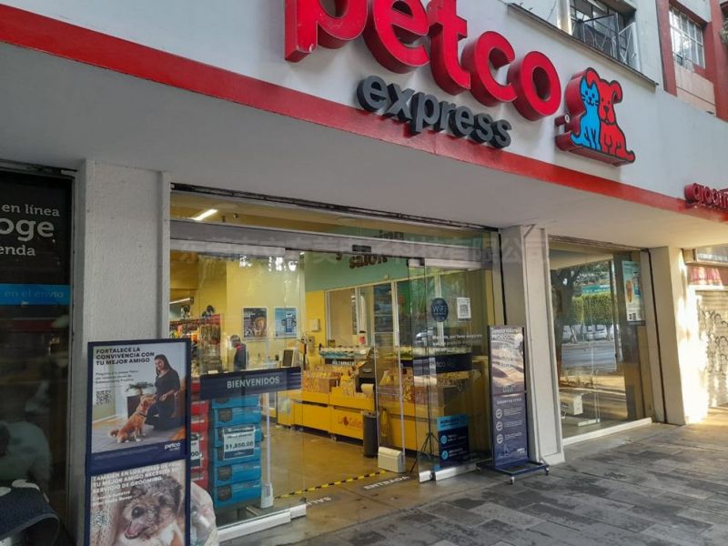 A Petco állatkereskedés emeno lopásgátló berendezést szerel fel